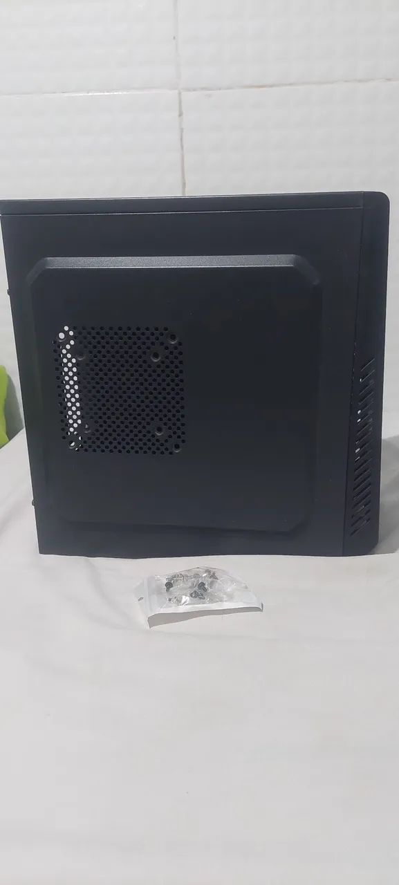 Gabinete Fortrek Conservado  - Foto 3