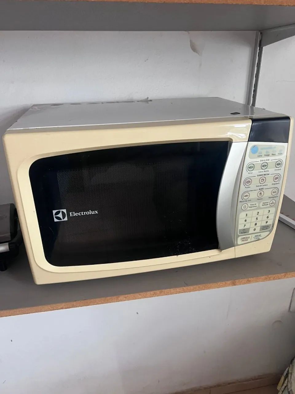 Micro-ondas Electrolux - Funcionando Perfeitamente