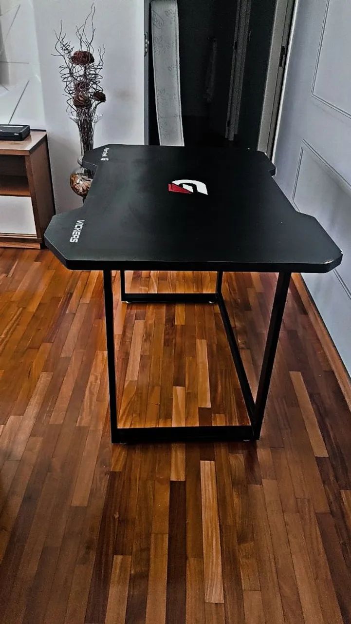 Mesa Gamer Fortrek Vickers  - Foto 4