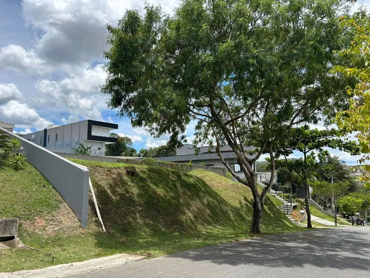 Lote/Terreno para venda possui 1000 metros quadrados