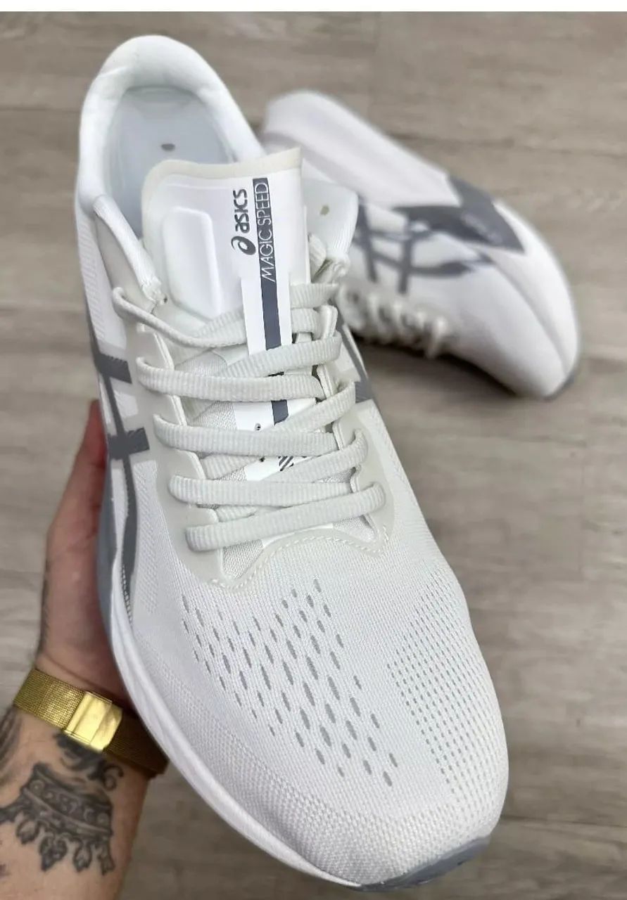 Asics magic speed