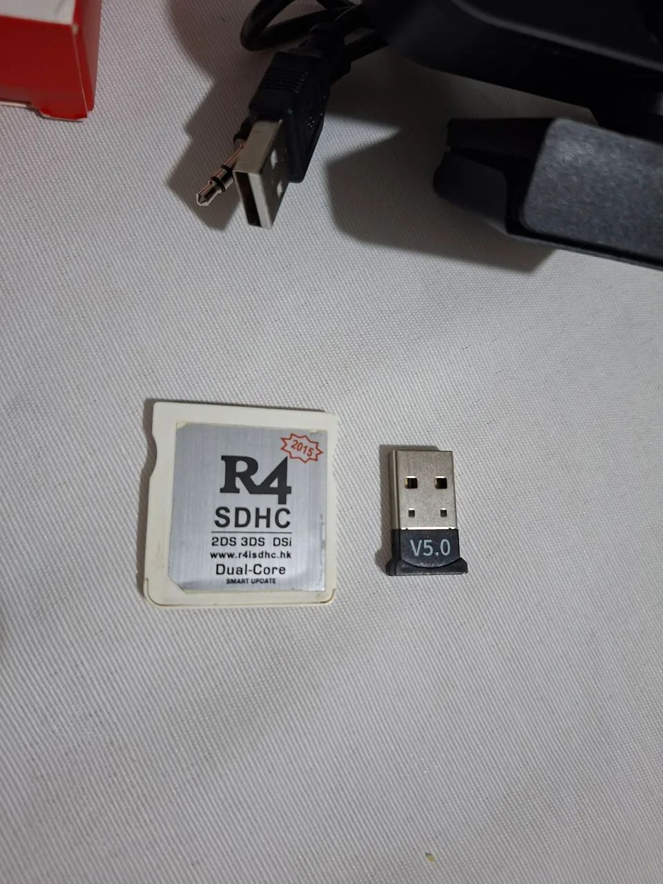 Lote de Eletrônicos, R4 para DS e 3DS, Webcam, Cabo Dock Switch Portátil, e outros. - Foto 5