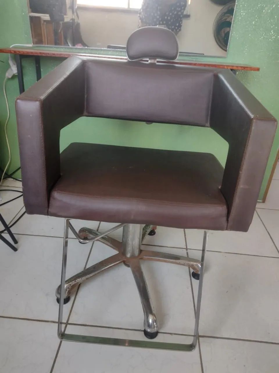 Cadeira de cabeleireira Hidráulica com encosto 