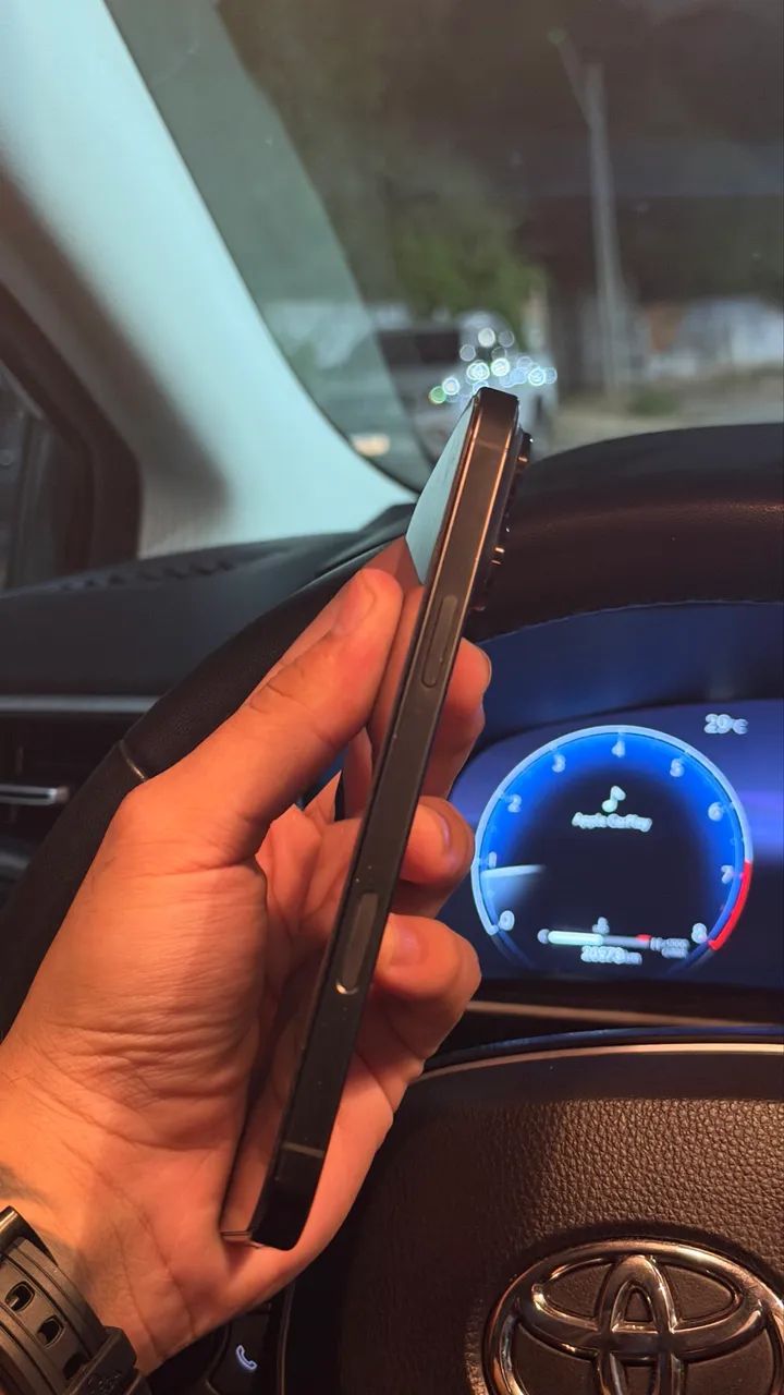 iPhone 16 Pro Max 256GB - Seminovo - Foto 3
