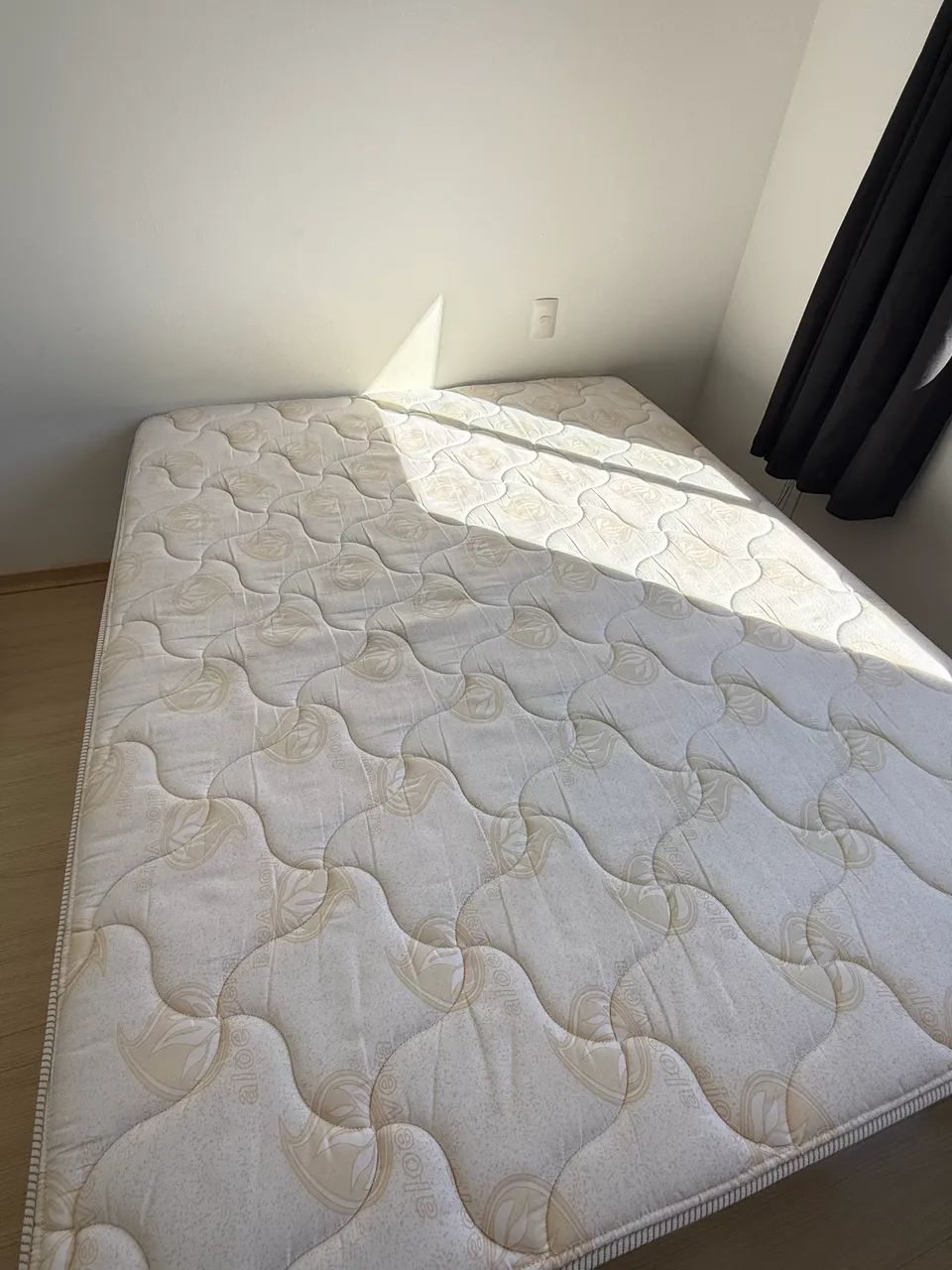 Oportunidade Cama Box Queen  - Foto 2