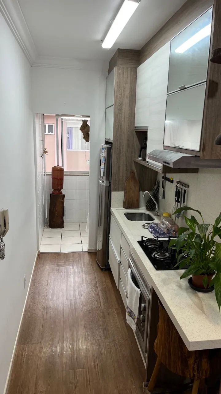 Apartamento no centro de Biguaçu com móveis planejados e mobiliado. - Foto 2
