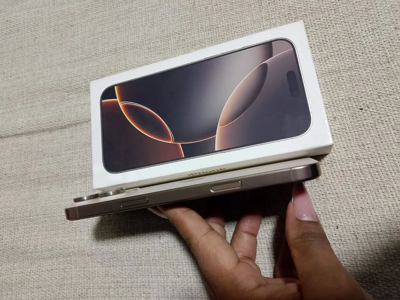 iPhone 16 pro Max 256 semi novo 