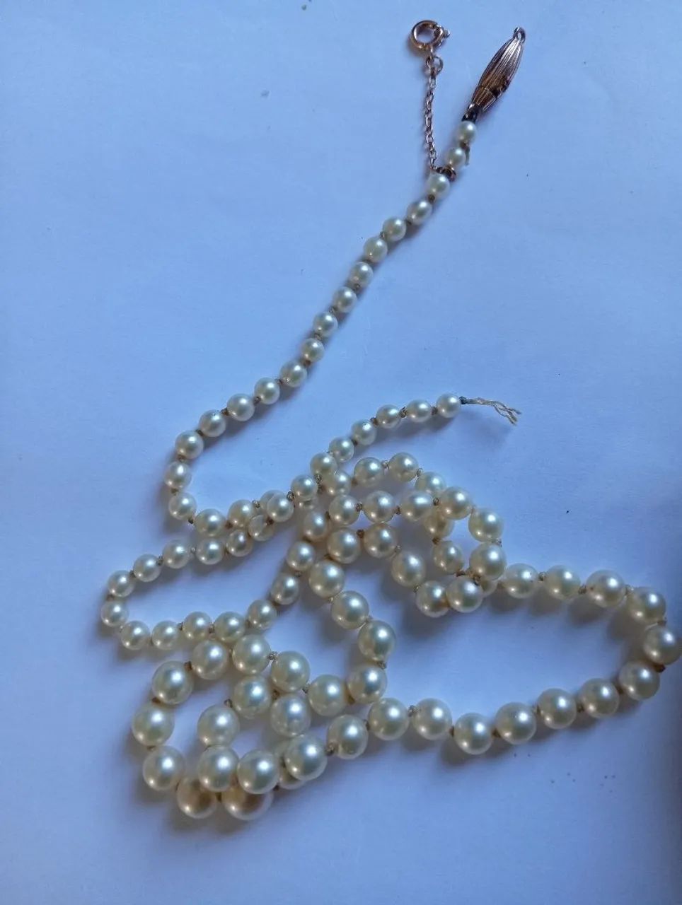 Vendo cola de pérolas com detalhes em ouro  - Foto 3