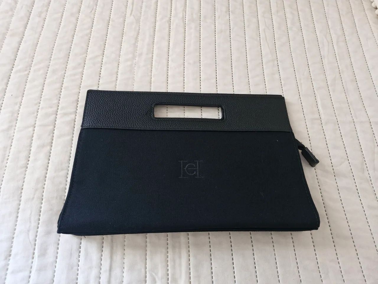 Bolsa de mão Carolina Herrera nova 