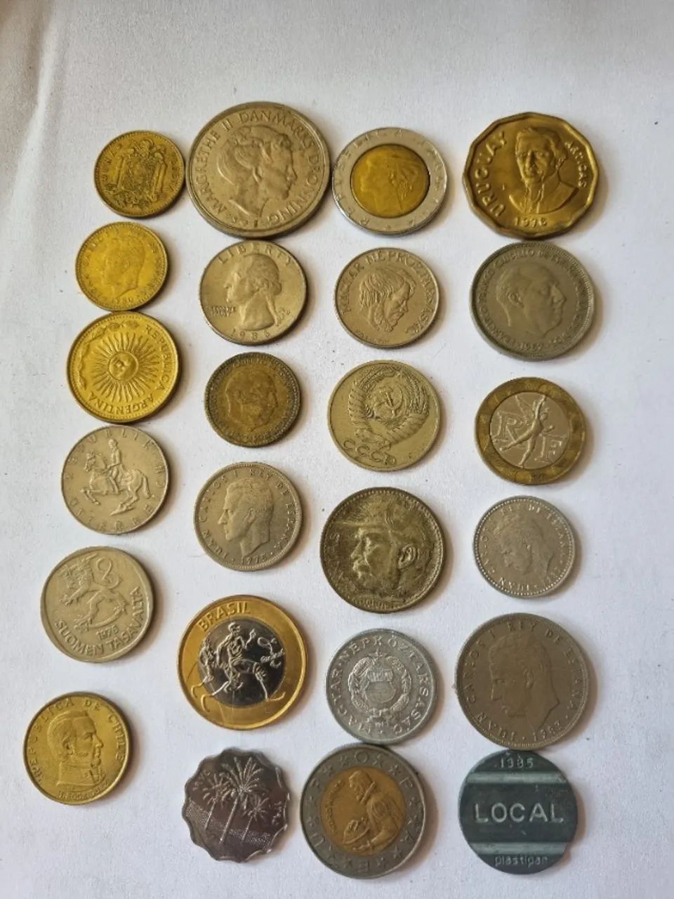 Coleção Com +110 Moedas Antigas Nacionais E Estrangeiras De Numismática - Foto 3