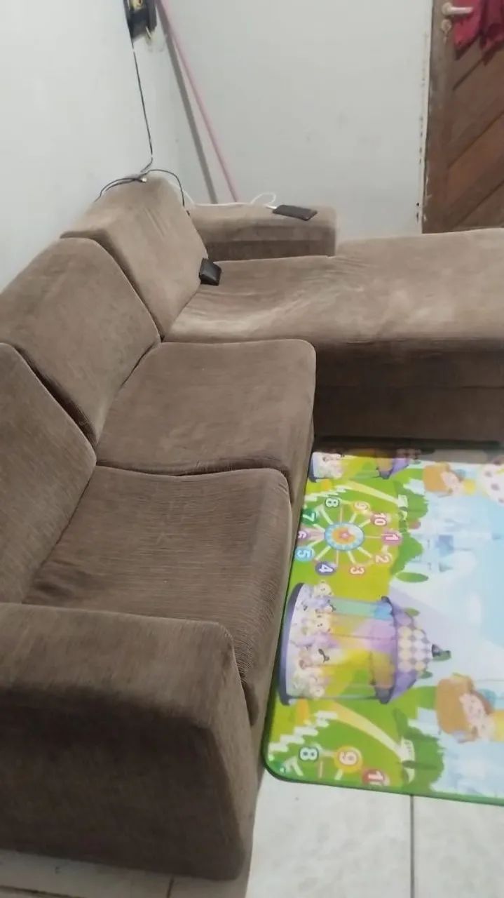 Vendo sofá bem conservado 