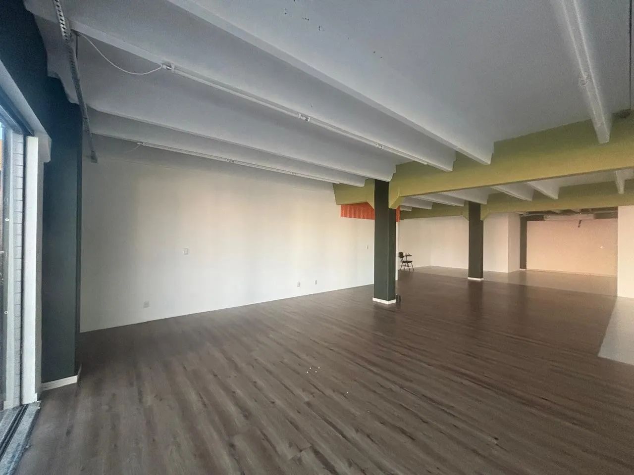Comercial para Locação em Imbituba, Centro, 3 banheiros - Foto 2