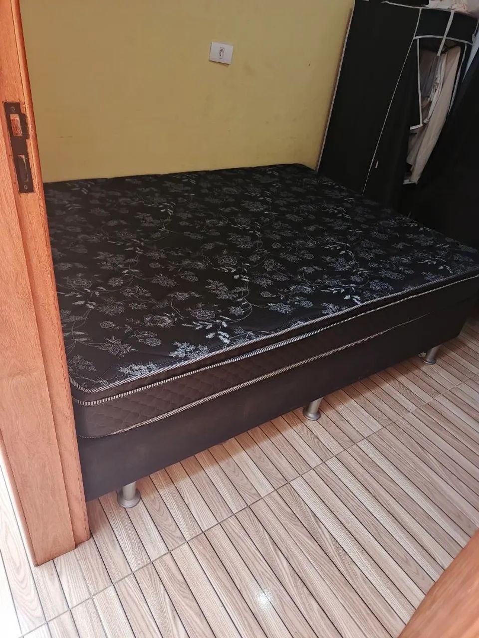 Cama de casal em ótimo estado - Foto 2