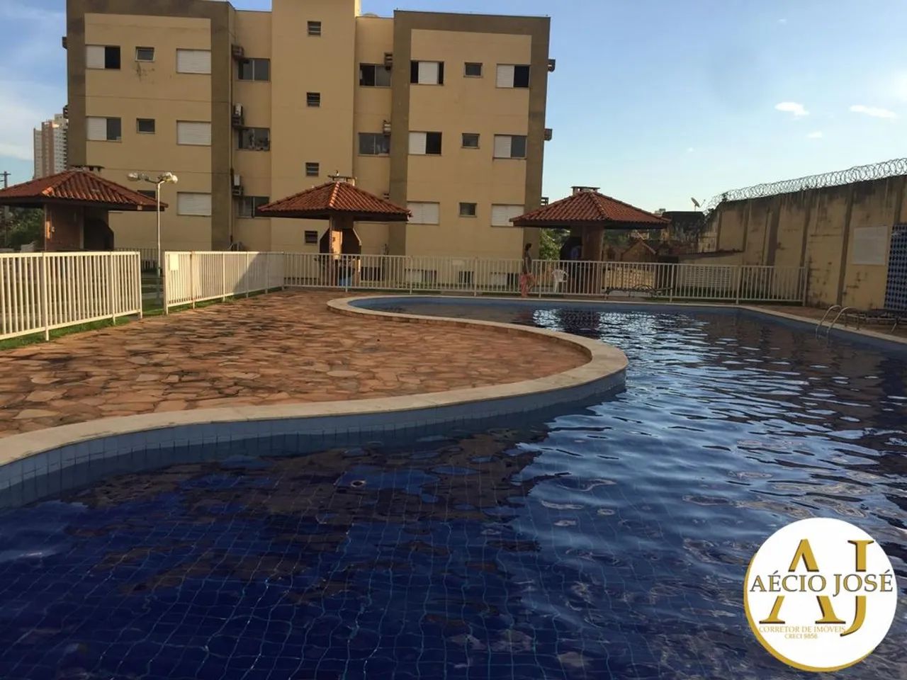Alugo Apartamento Mobiliado - Edifício Ilhabela - Foto 2