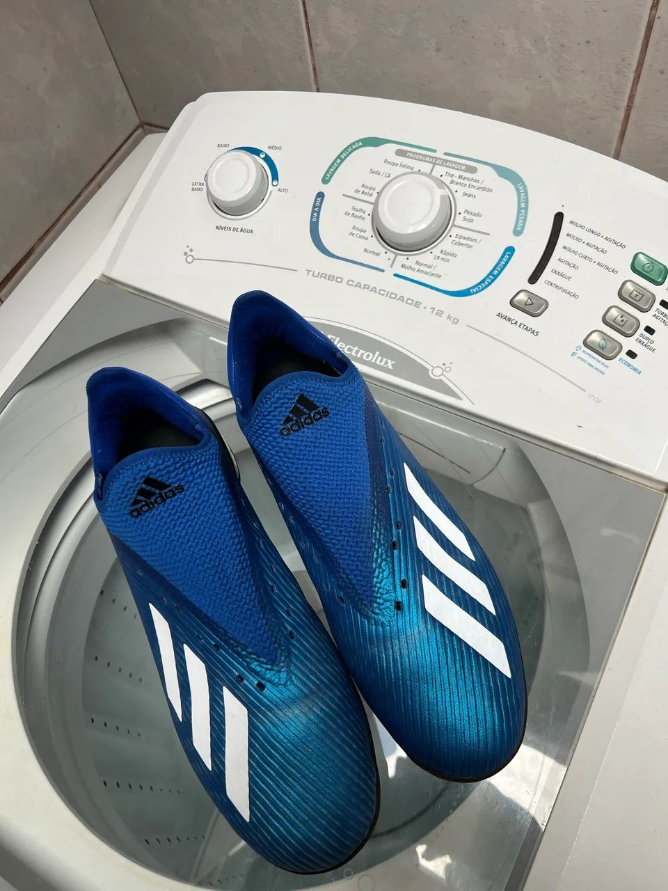 Chuteira Adidas X 19.1 tamanho - 44 (Forma Pequena) - Calçados