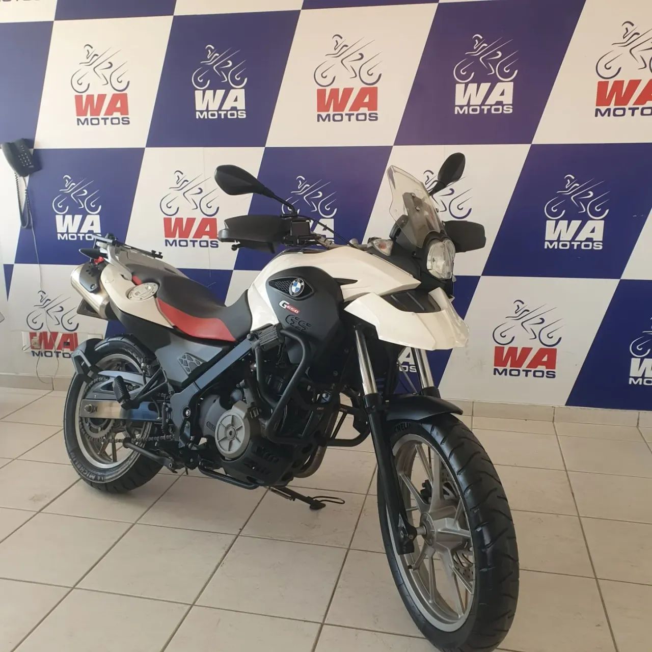 BMW G 650 GS BRANCO 2014