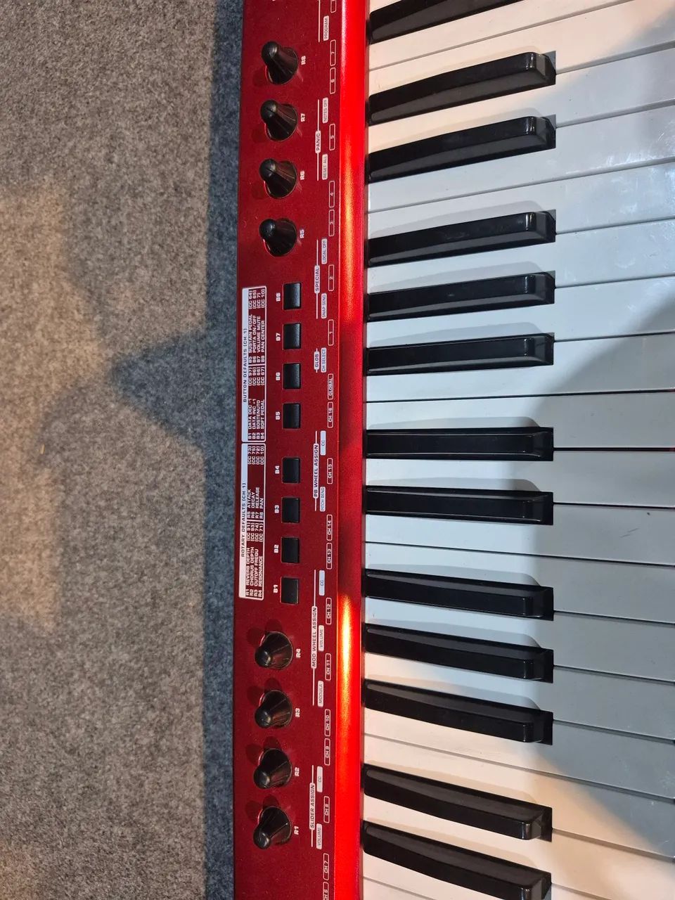 Controlador Behringer UMX610 - Foto 3
