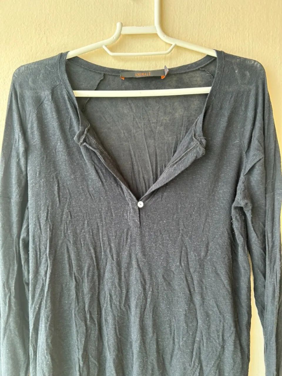 Blusa da marca Animale preta, tamanho G. Basica. - Foto 5