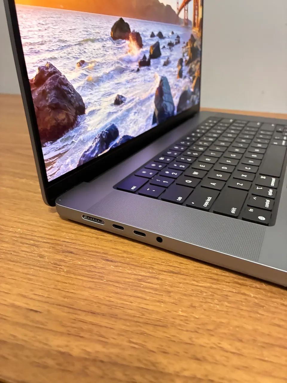 MacBook Pro M1 Pro 16GB 512Gb 16 Polegadas 88% - Uso Pessoal