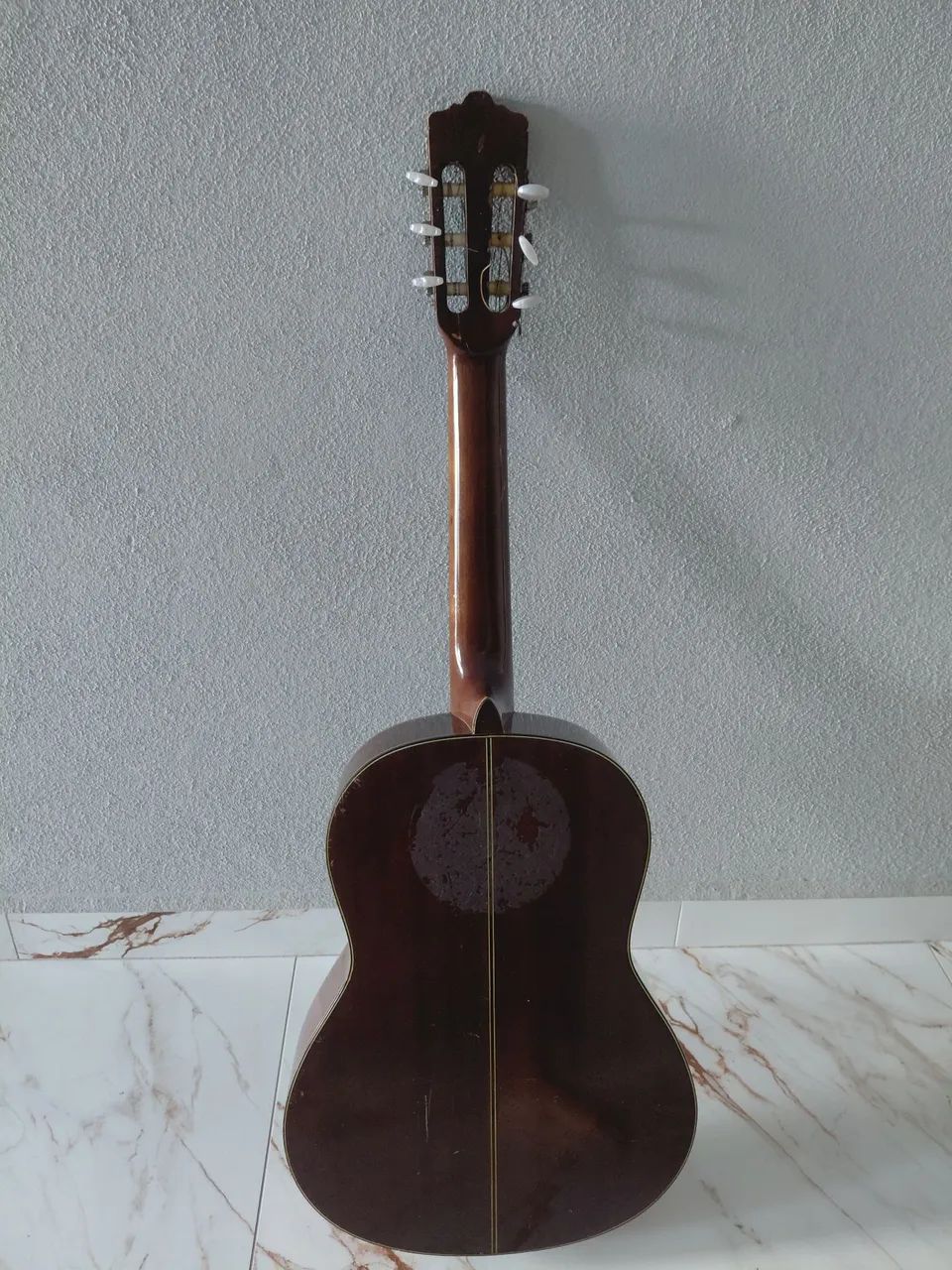 Violão (usado).
