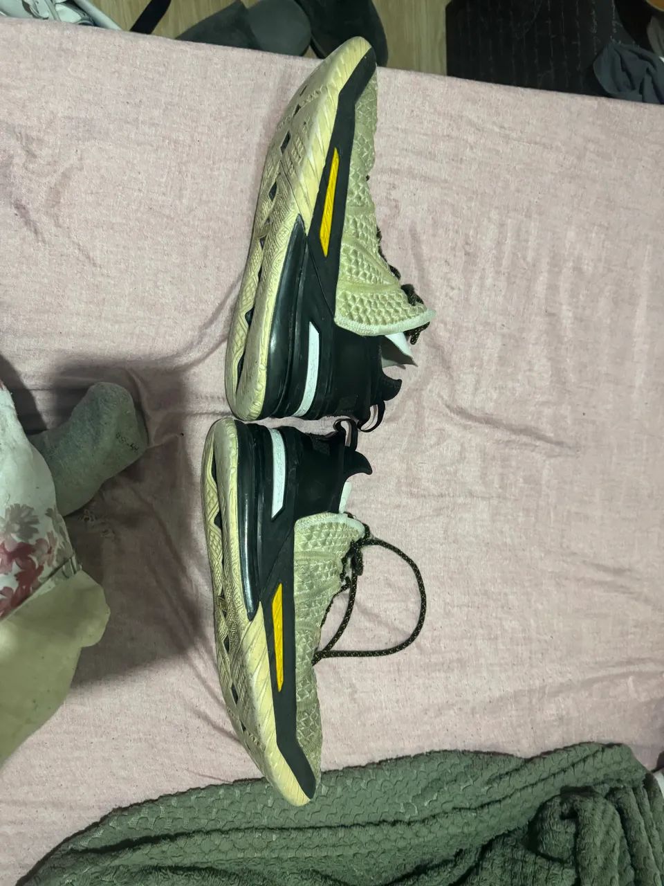 LEBRON 18 
