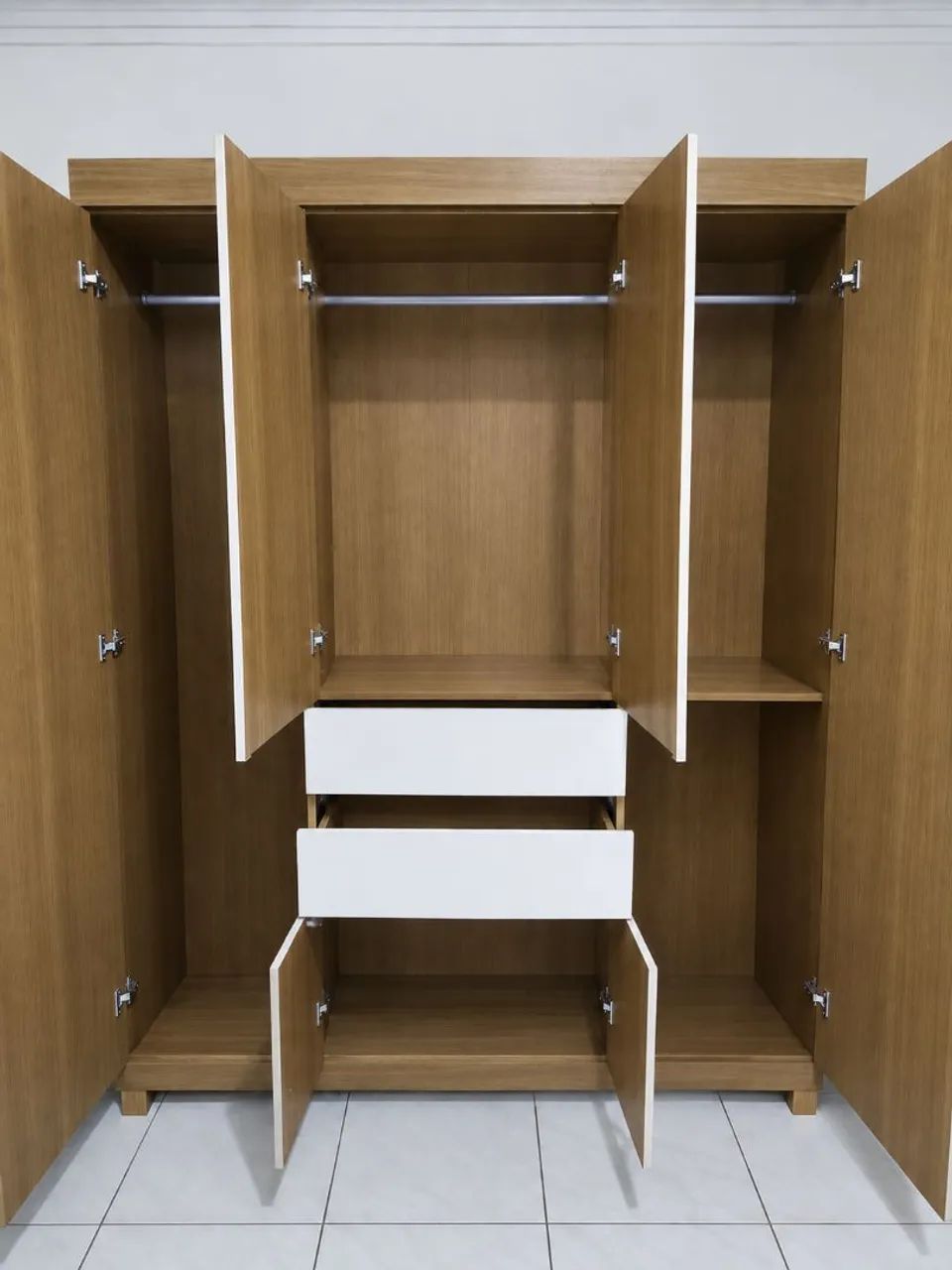 GUARDA ROUPA 6 PORTAS - Foto 2