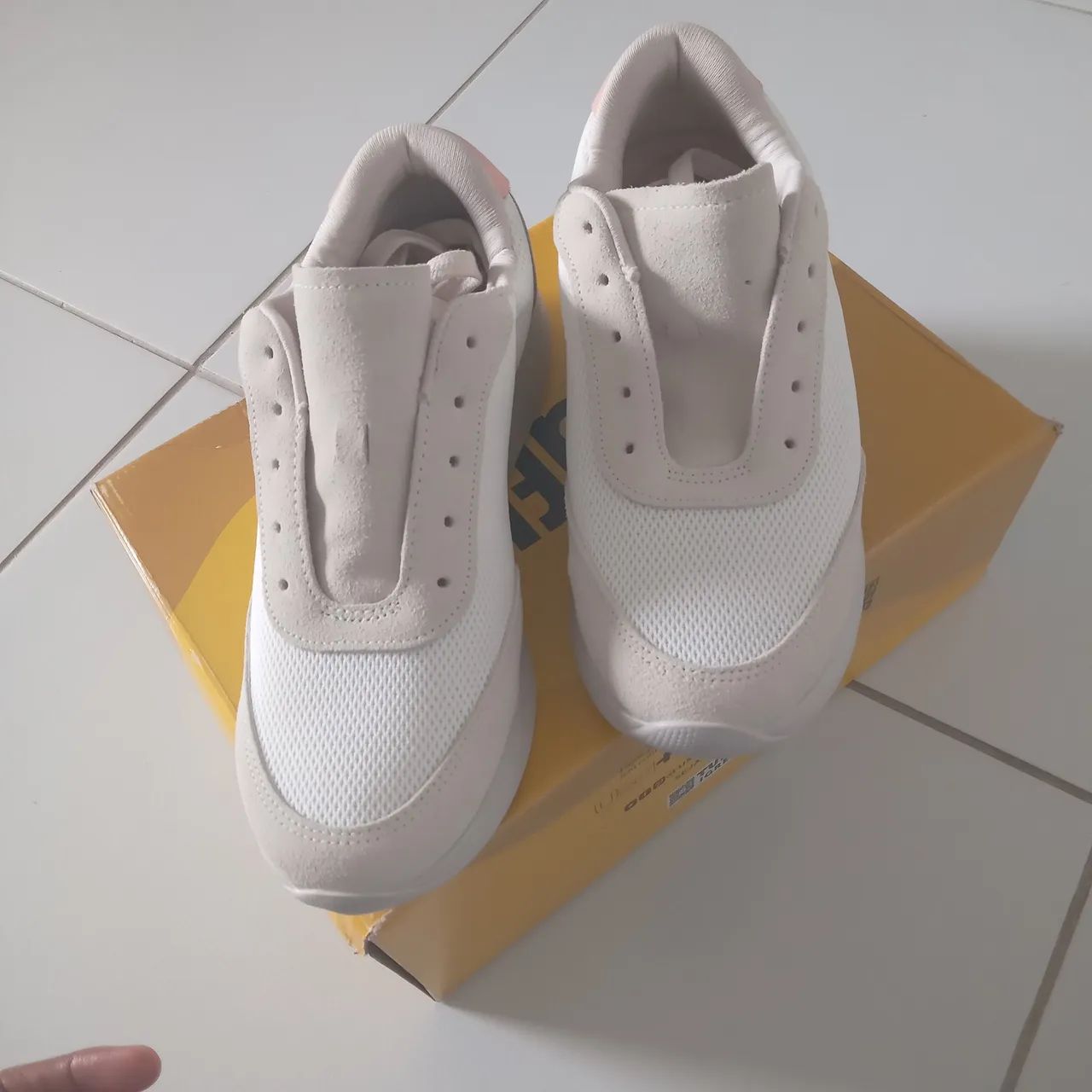 Tênis Feminino Novo