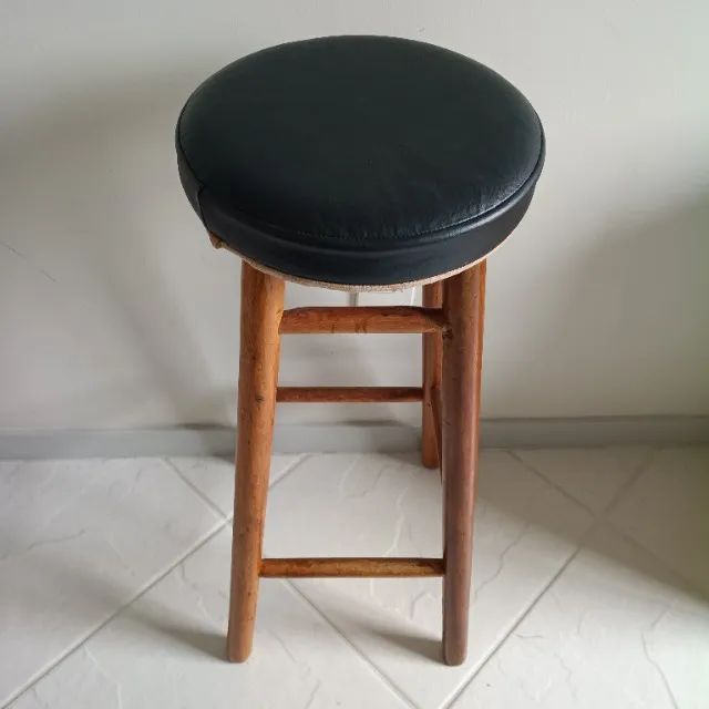 Banqueta de madeira - Foto 2