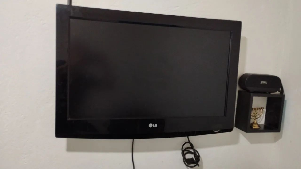 Tv LG lcd 32 polegadas funcionando perfeitamente 