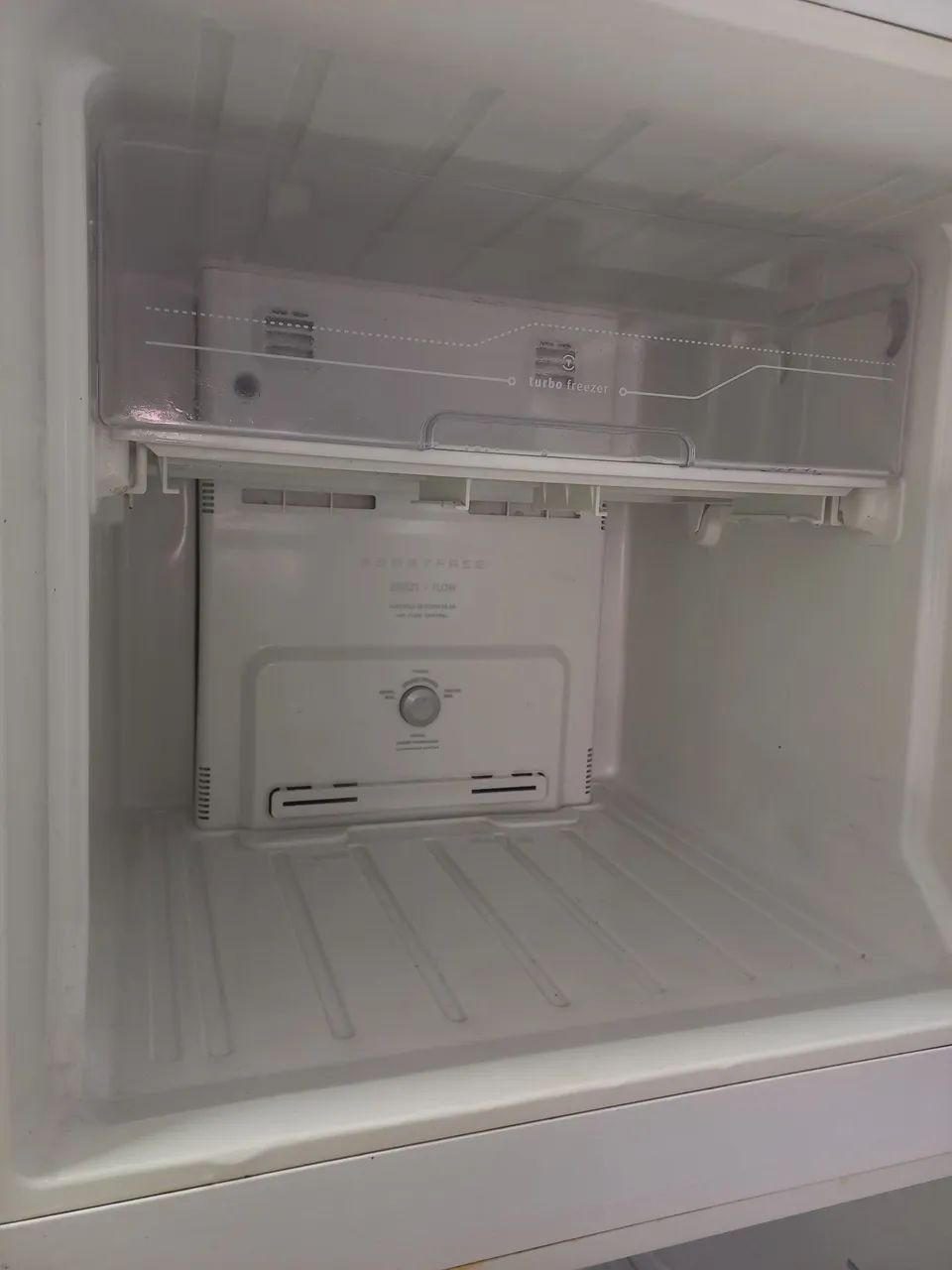 Vendo geladeira electrolux  - Foto 5