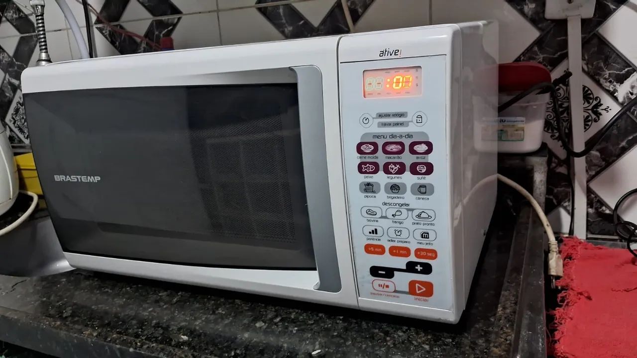 Microondas 25L Funcionando perfeitamente  - Foto 4