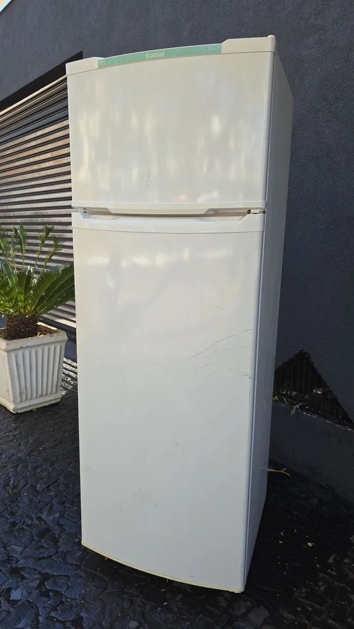 GELADEIRA CONSUL VOLTAGEM 220 - Foto 4