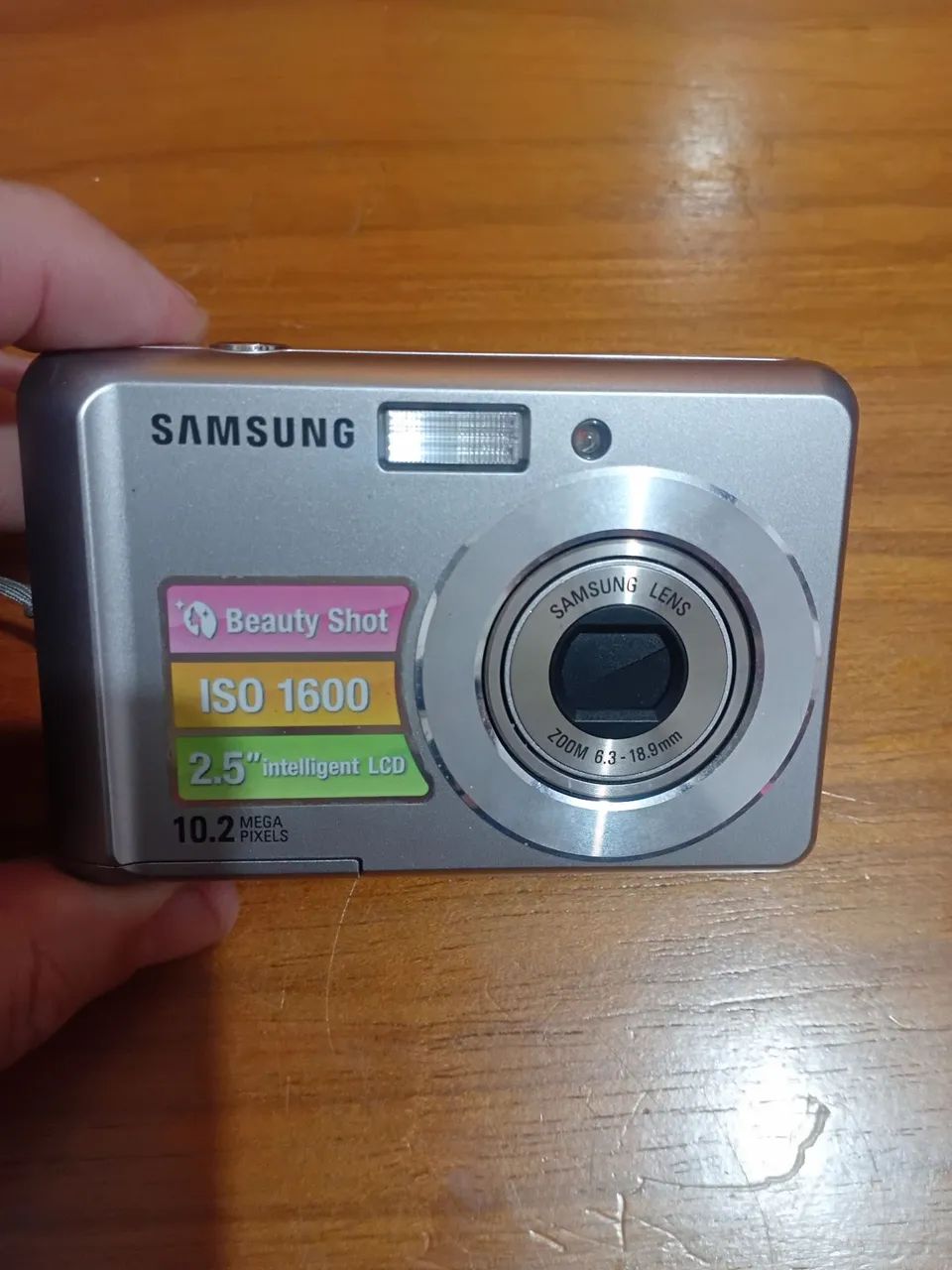 Câmera Samsung 10.2 megapixels 