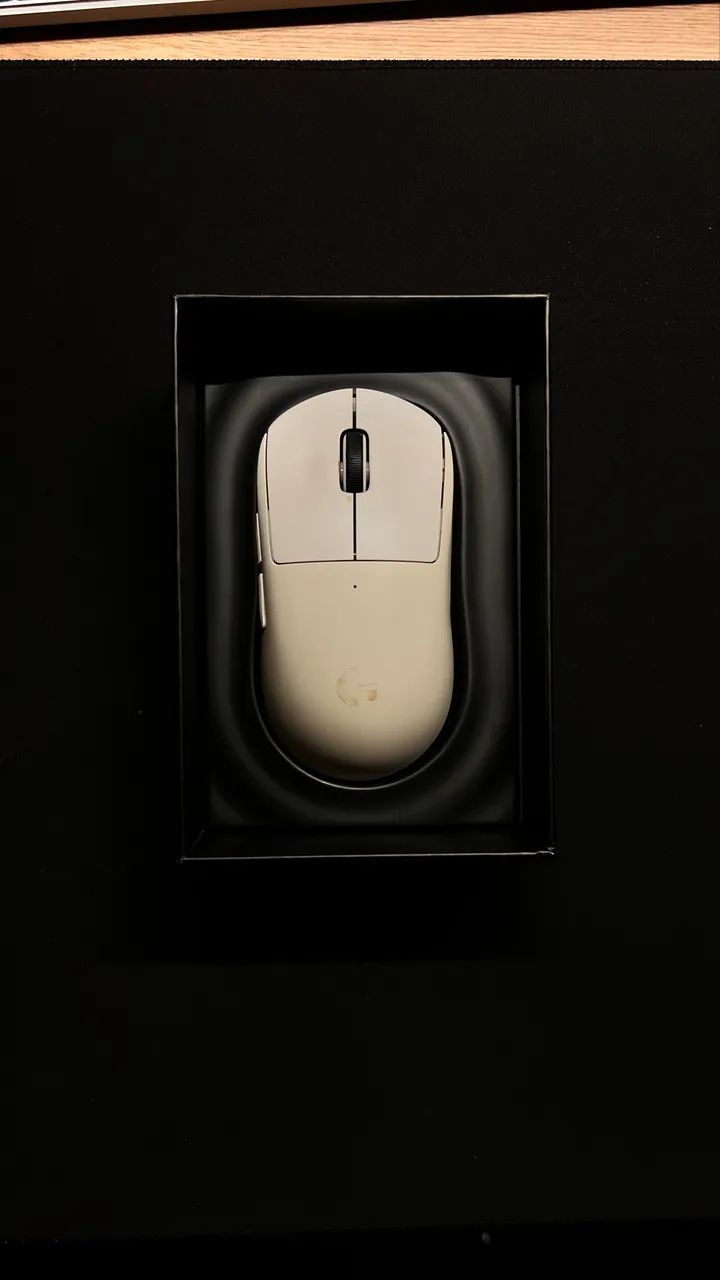 Mouse Gamer Sem Fio Logitech G Pro Superlight - Foto 4