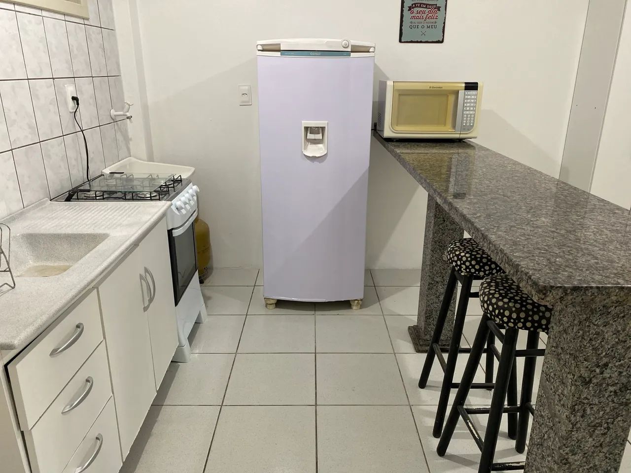 Alugo apto 1 quarto mobiliado próximo ao Shopping Itaguaçu  - Foto 2