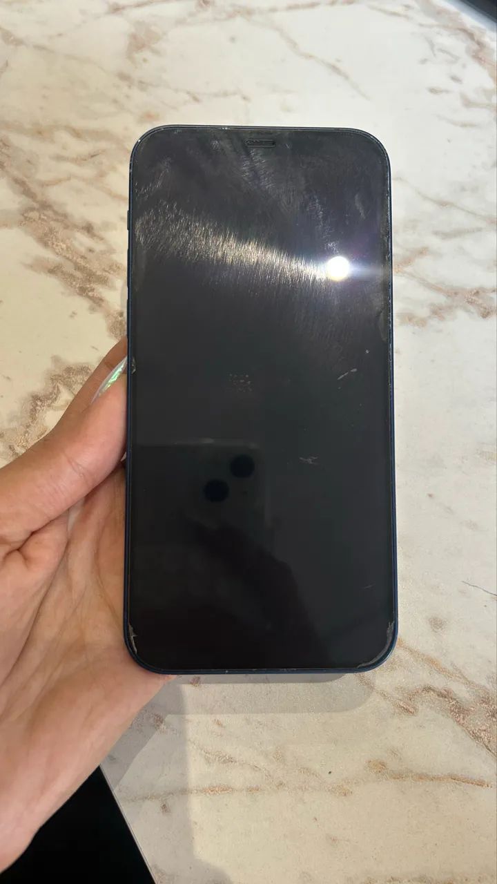 iPhone 12 azul
