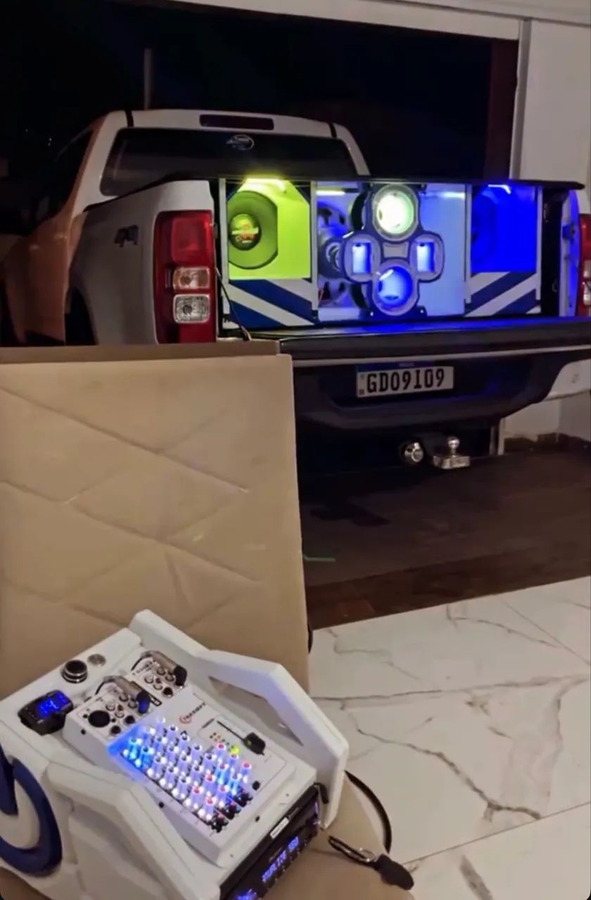 om automotivo  vende - se ou Troca por Moto