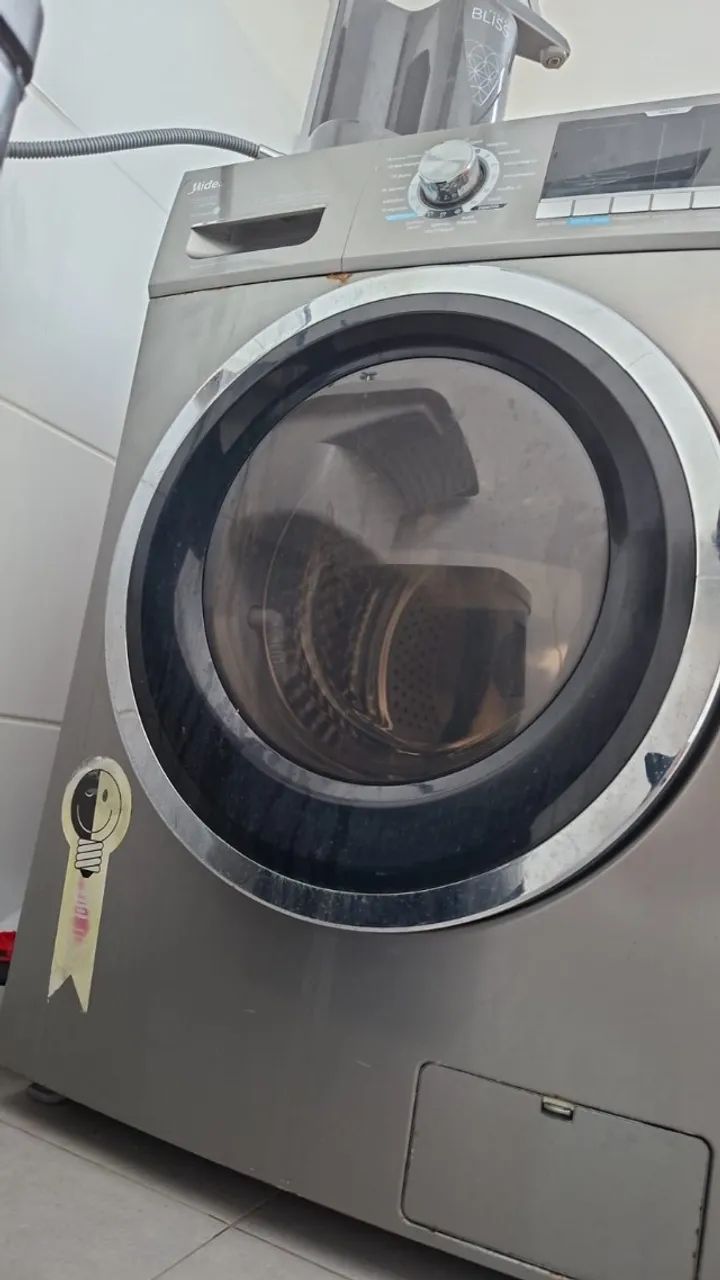 MÁQUINA LAVA E SECA COM DEFEITO  - Foto 2