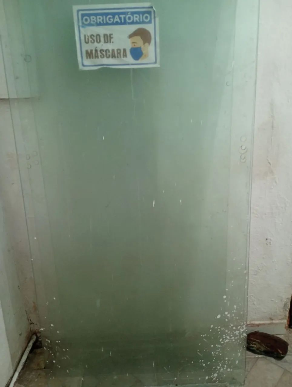Vendo 3 portas de vidros 