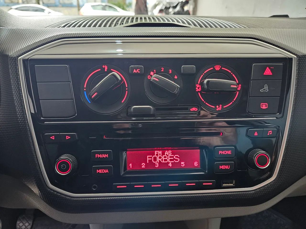 Volkswagen up! move 1.0 Total Flex 12V 5p, foto 10 de 19