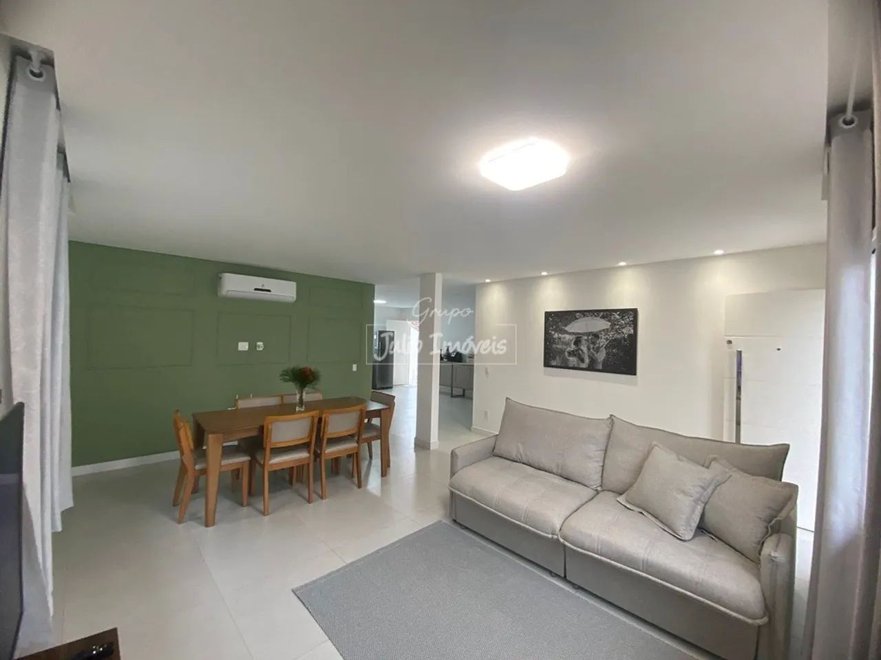 Casa com 2 dormitorios 1 suíte e closet em Brusque