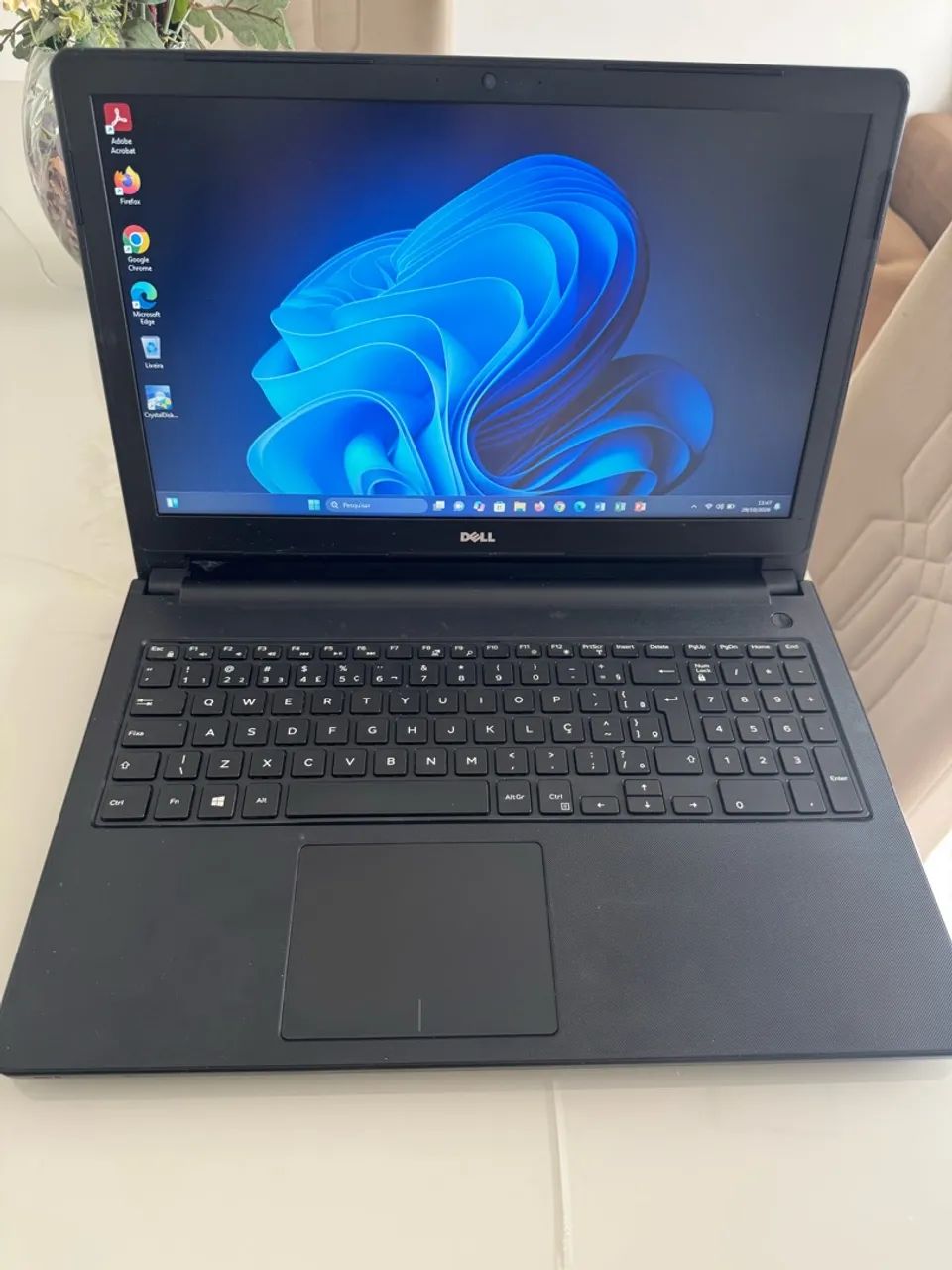 Notebook Dell i5 8 gigas SSD 240gb.