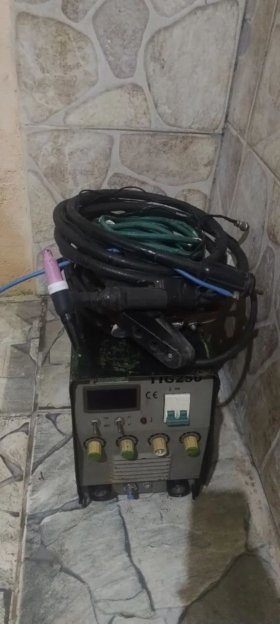 Macna de solda TIG e eletrodo 