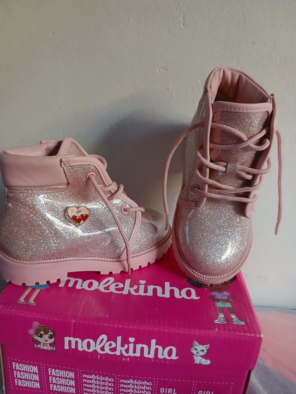Bota infantil marca moleca  - Foto 2
