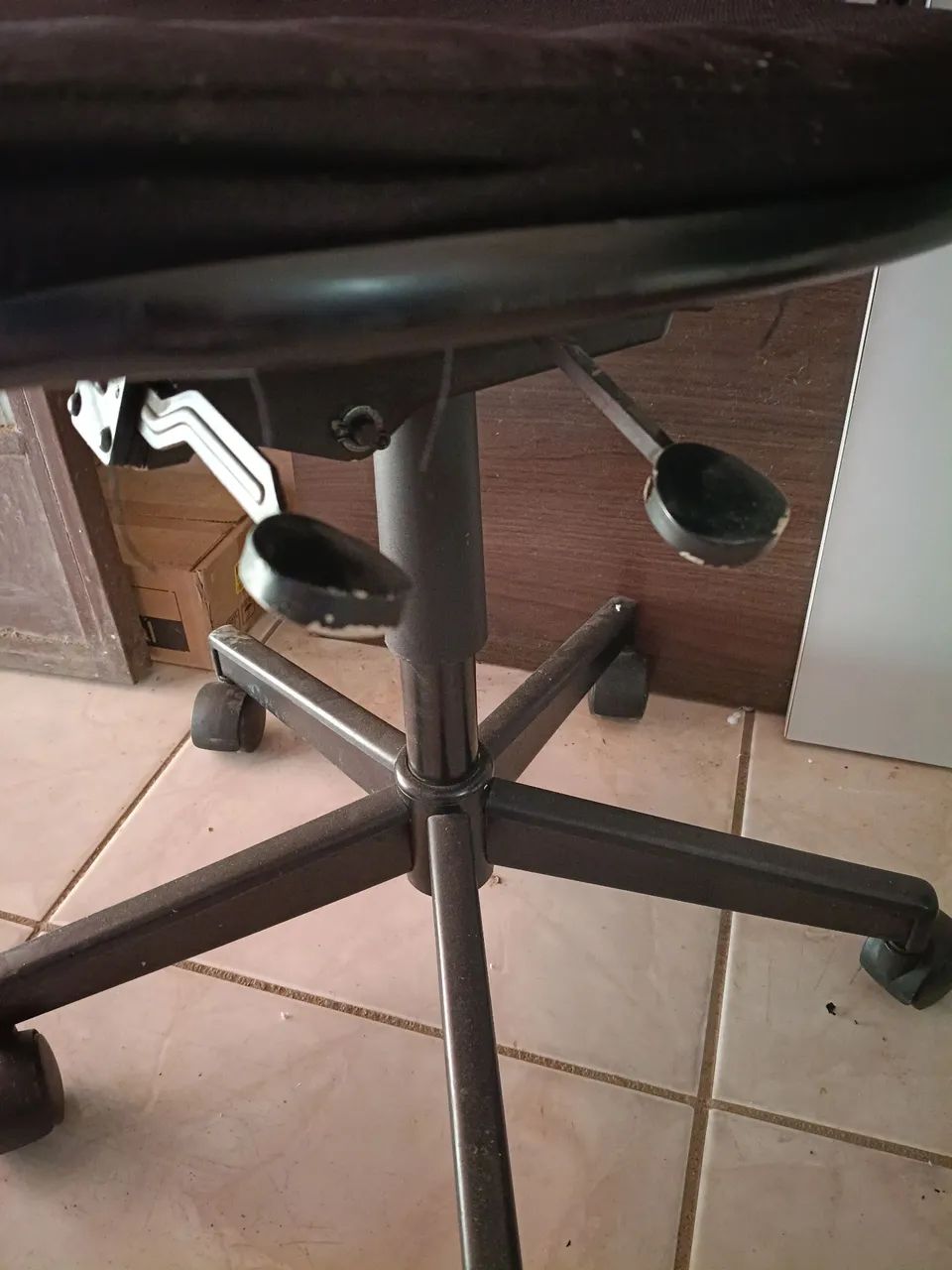 Cadeira Rodinhas  - Foto 4