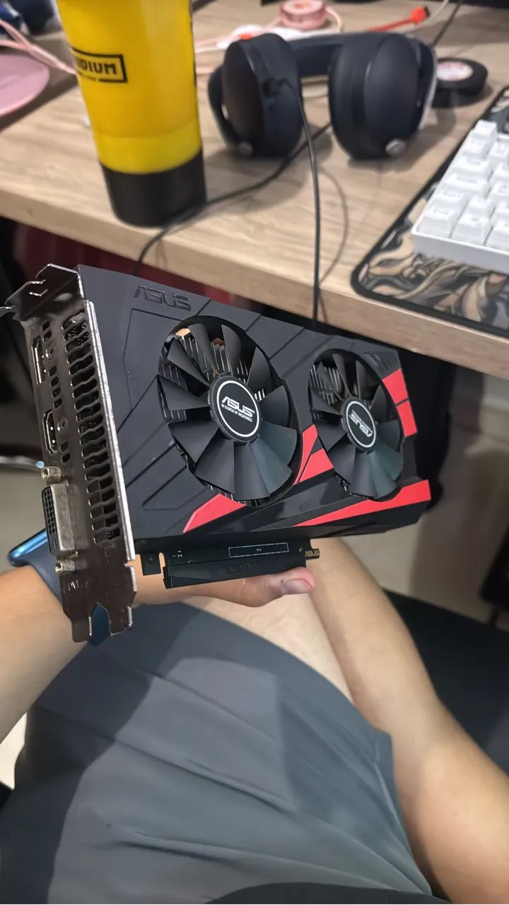 GTX 1050 TI 4 GB