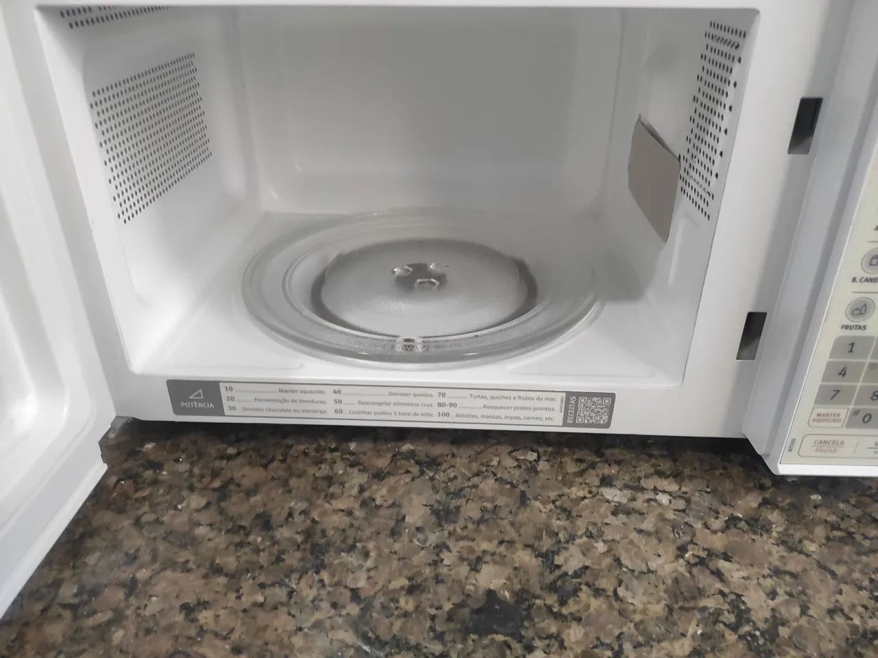 Microondas Eletro lux 20 litros com garantia de 3 meses. - Foto 5