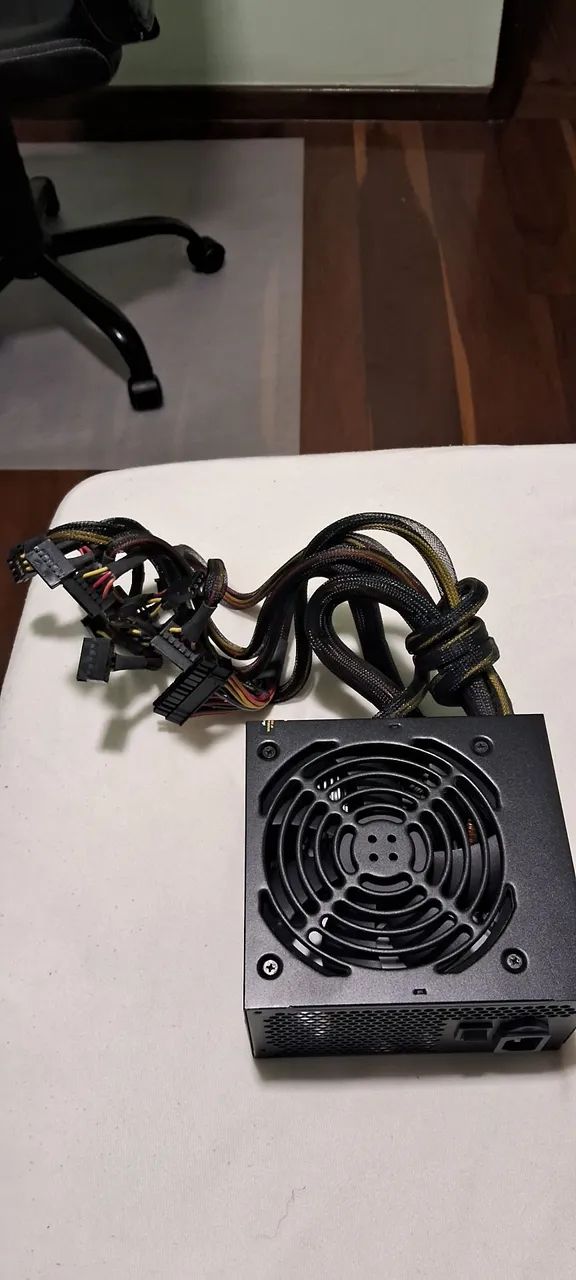 Fonte Corsair VS500 500w 80 plus white  - Foto 3