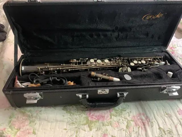 Saxofone soprano condor