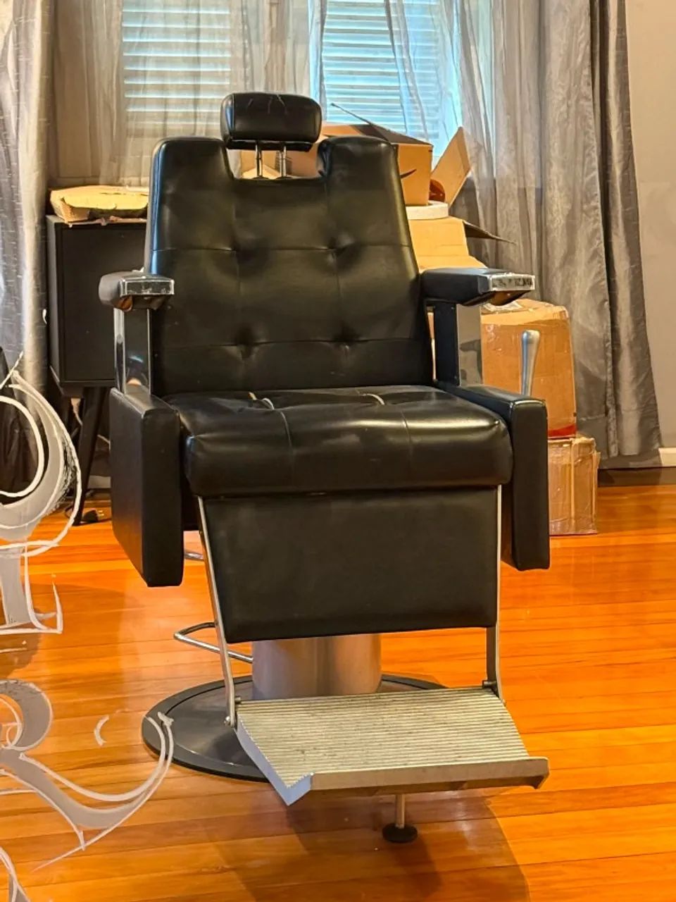 Cadeiras de Barbearia - Foto 4
